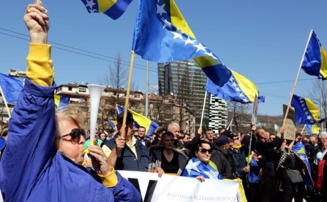 Zašto Bosna djeluje nemoćno, ali ne i beznadežno