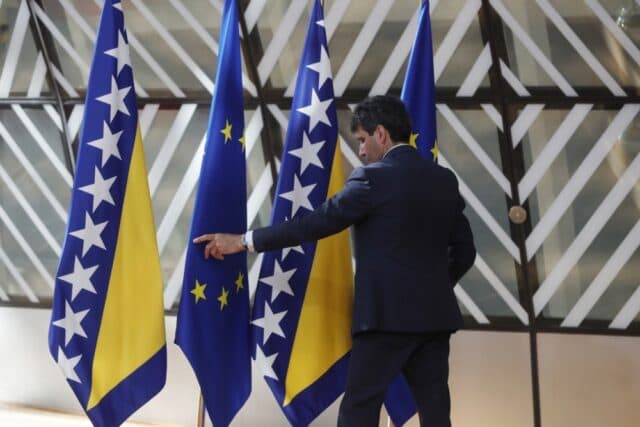 Evropa pred odlučujućim testom: Ko će naslijediti visokog predstavnika Schmidta?