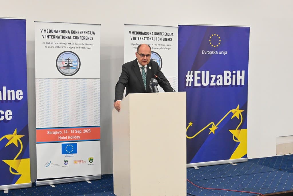 Budućnost OHR-a u Bosni i Hercegovini nakon odlaska Schmidta